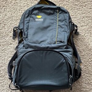 Mountainsmith Borealis 25L Camera Backpack / Laptop Backpack